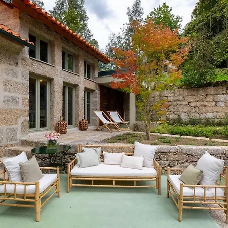 The Grove Houses Guimarães Exterior photo