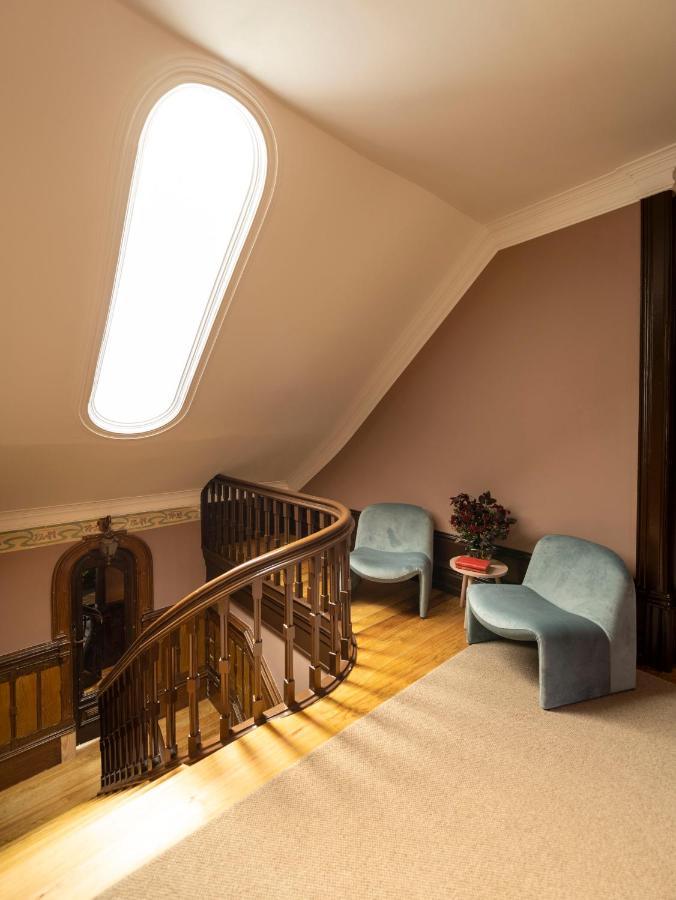 The Grove Country house *